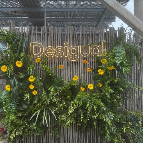 Decoración Floral Evento Corporativo Desigual | Thaís Canals